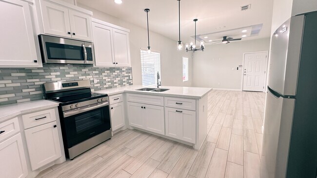 Foto del edificio - 804 N Woodson Ave