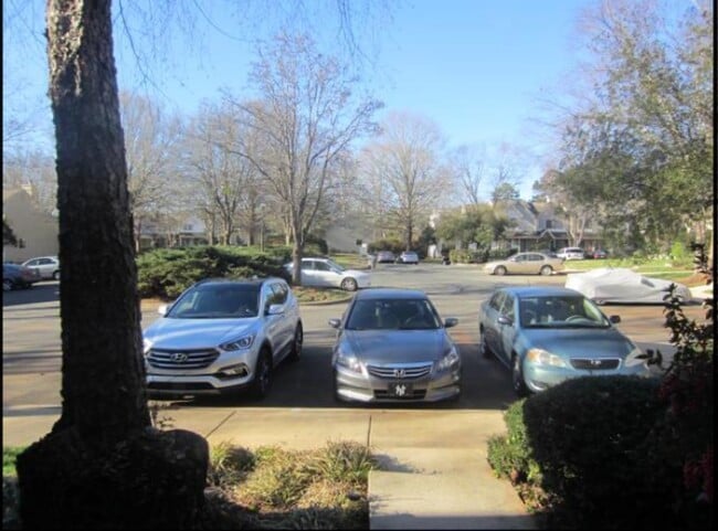 Building Photo - 4118 N Course Dr