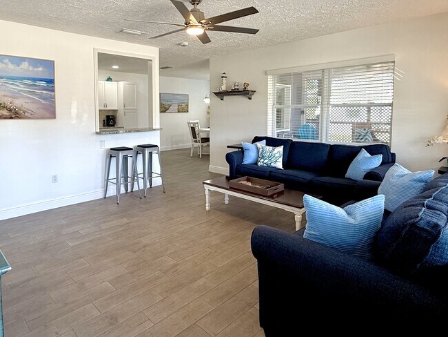 Foto del edificio - 5944 S Lockwood Ridge Rd