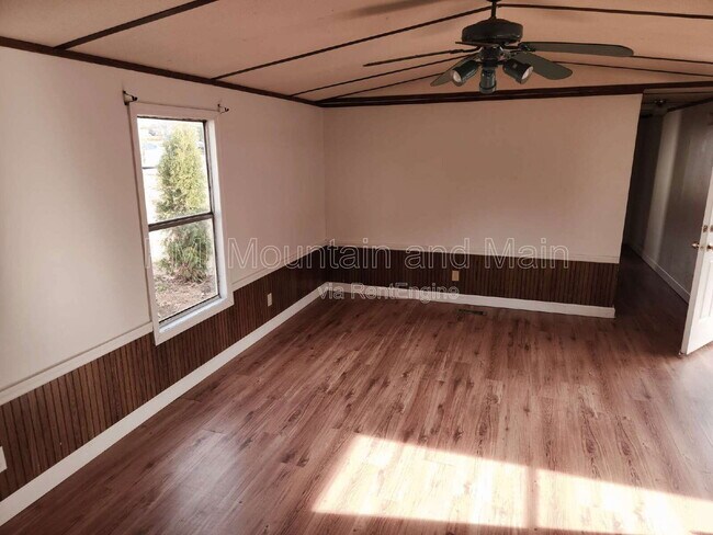 Building Photo - 36 Misty Mountain Way