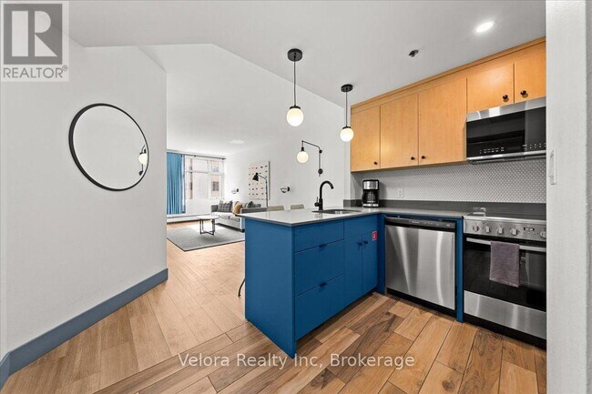 Photo du bâtiment - 161 Laurier Ave W