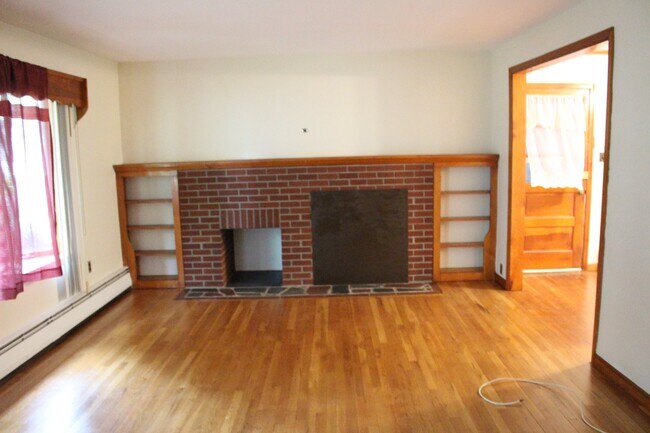 Building Photo - 223 University Blvd