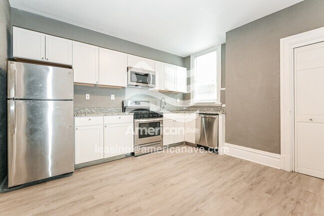 Foto del edificio - 253 Watson Blvd