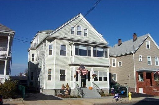 Primary Photo - 81 Albion St