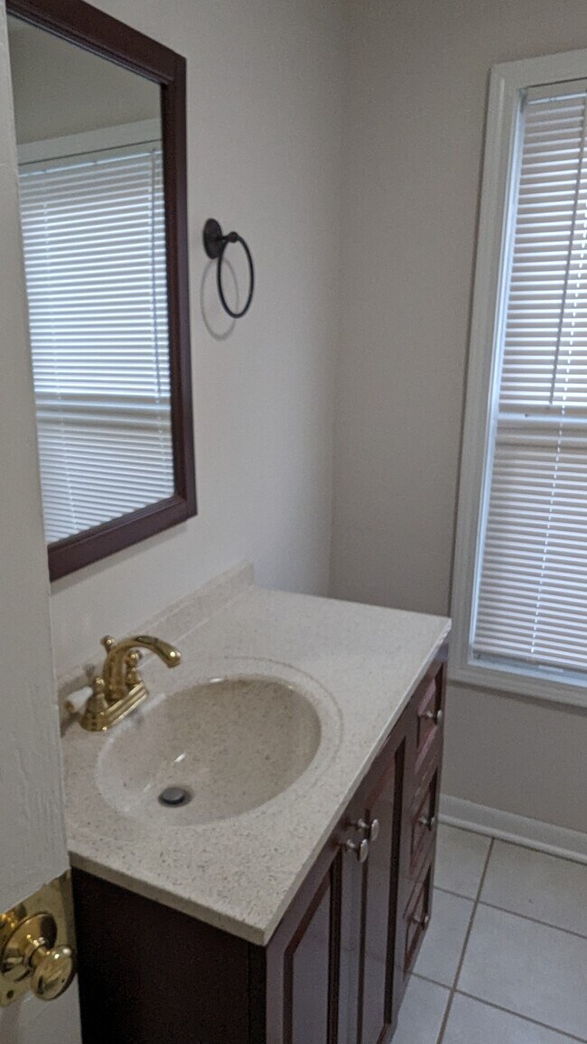 903 Rogers St, Downers Grove, IL 60515 House Rental in Downers Grove