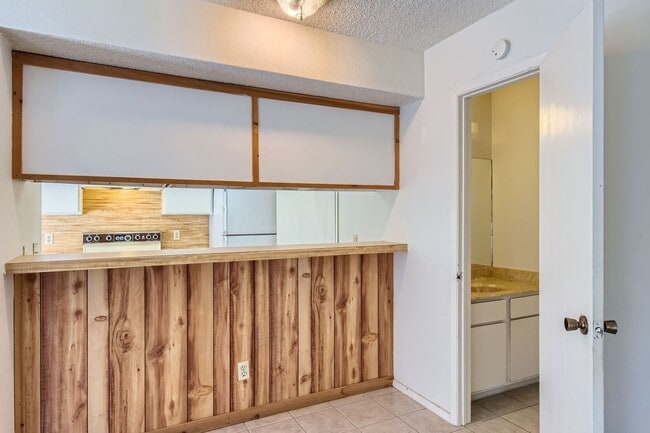 Foto del edificio - 2 Bedroom Condo in West Lake Hills- Eanes ISD