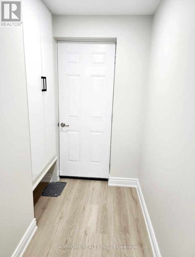 Building Photo - 4 Flagg Ave