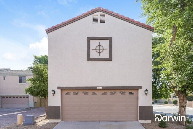Building Photo - 1346 E Dunbar Dr