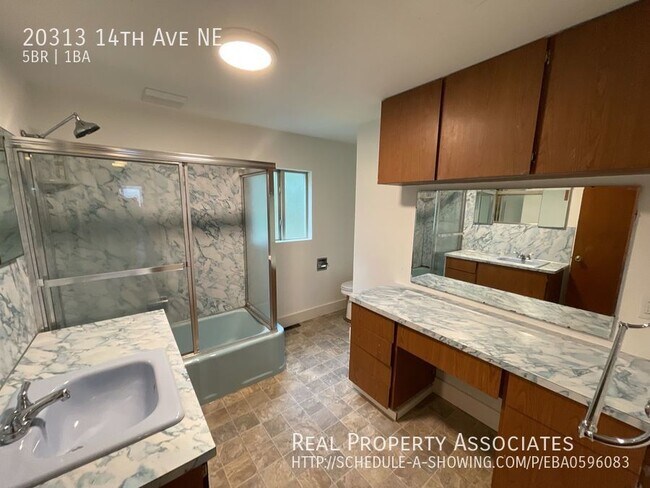 Foto del edificio - House in Shoreline