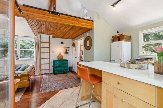 Foto del edificio - 1155 Fanning Grade