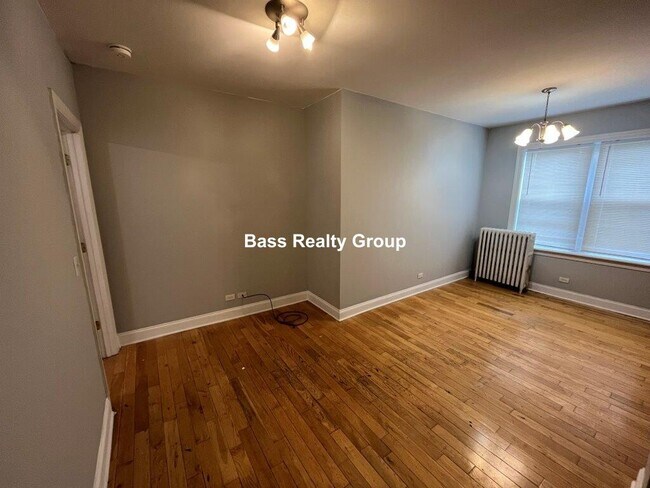 Foto del edificio - 4558 W George St