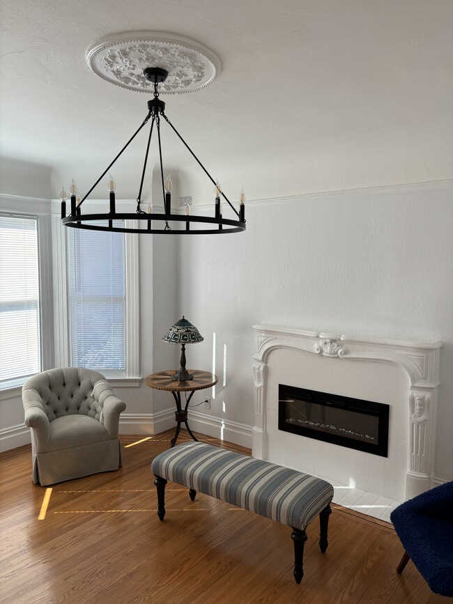 Building Photo - 1063 Kansas St