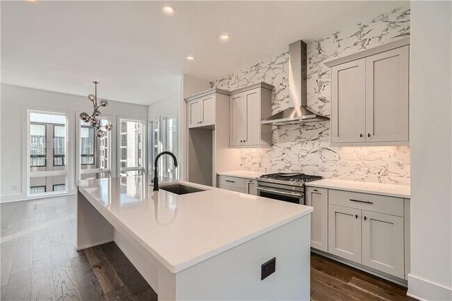 Foto del edificio - 300 Gibson St SE