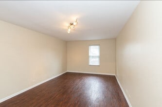 Building Photo - 5101 Carriage Way Dr