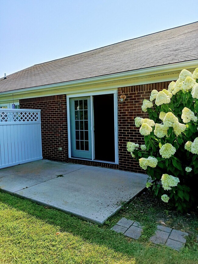 321 Brighton Park Blvd Unit C1, Frankfort, KY 40601 Condo for Rent in