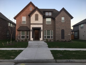 Building Photo - 5724 Mattlethorn Dr