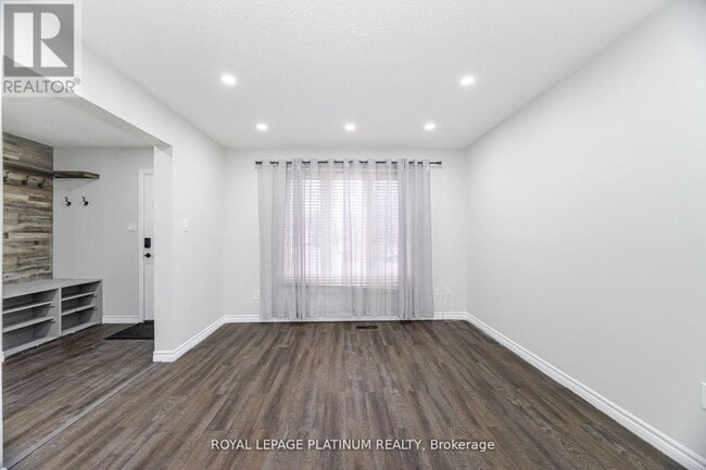 Building Photo - 55 Woodlawn Ave
