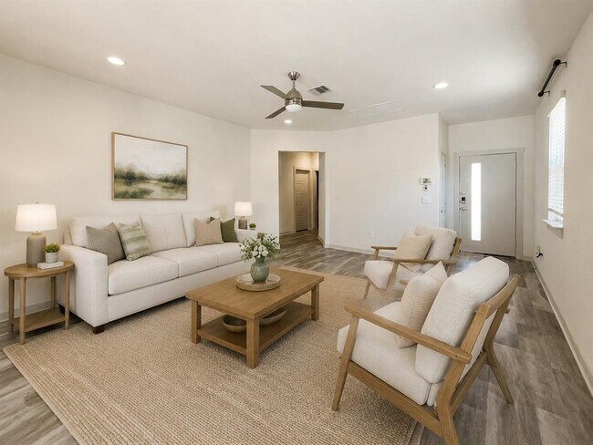 Foto del edificio - 8125 Linnie Ln