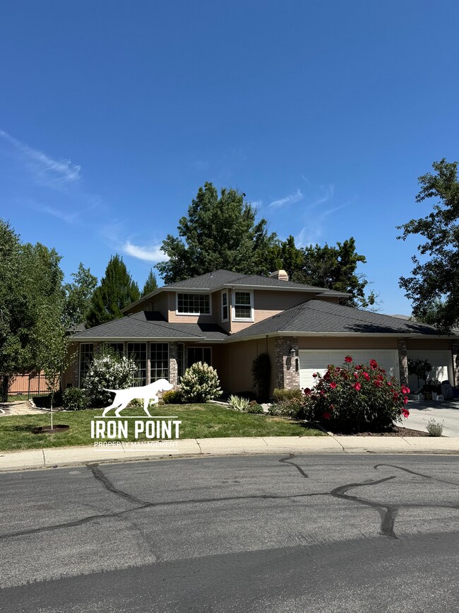 Foto del edificio - 4 bedroom home in East Boise, close to Bar...