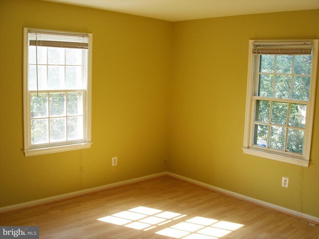 Building Photo - 1022 Salisbury Ct