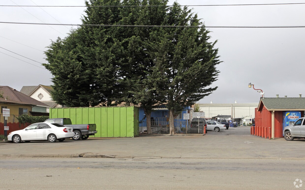 Building Photo - Village Trailer Park