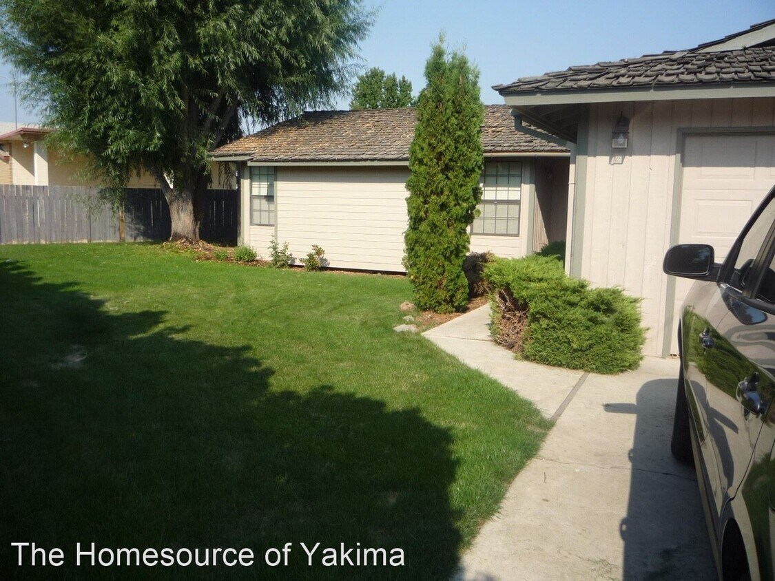 Primary Photo - 3 br, 2 bath House - 1607 S 72nd Ave