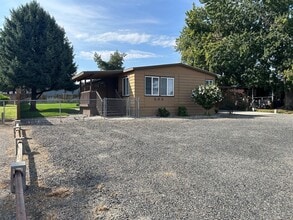 Building Photo - 595 N 60th Ave