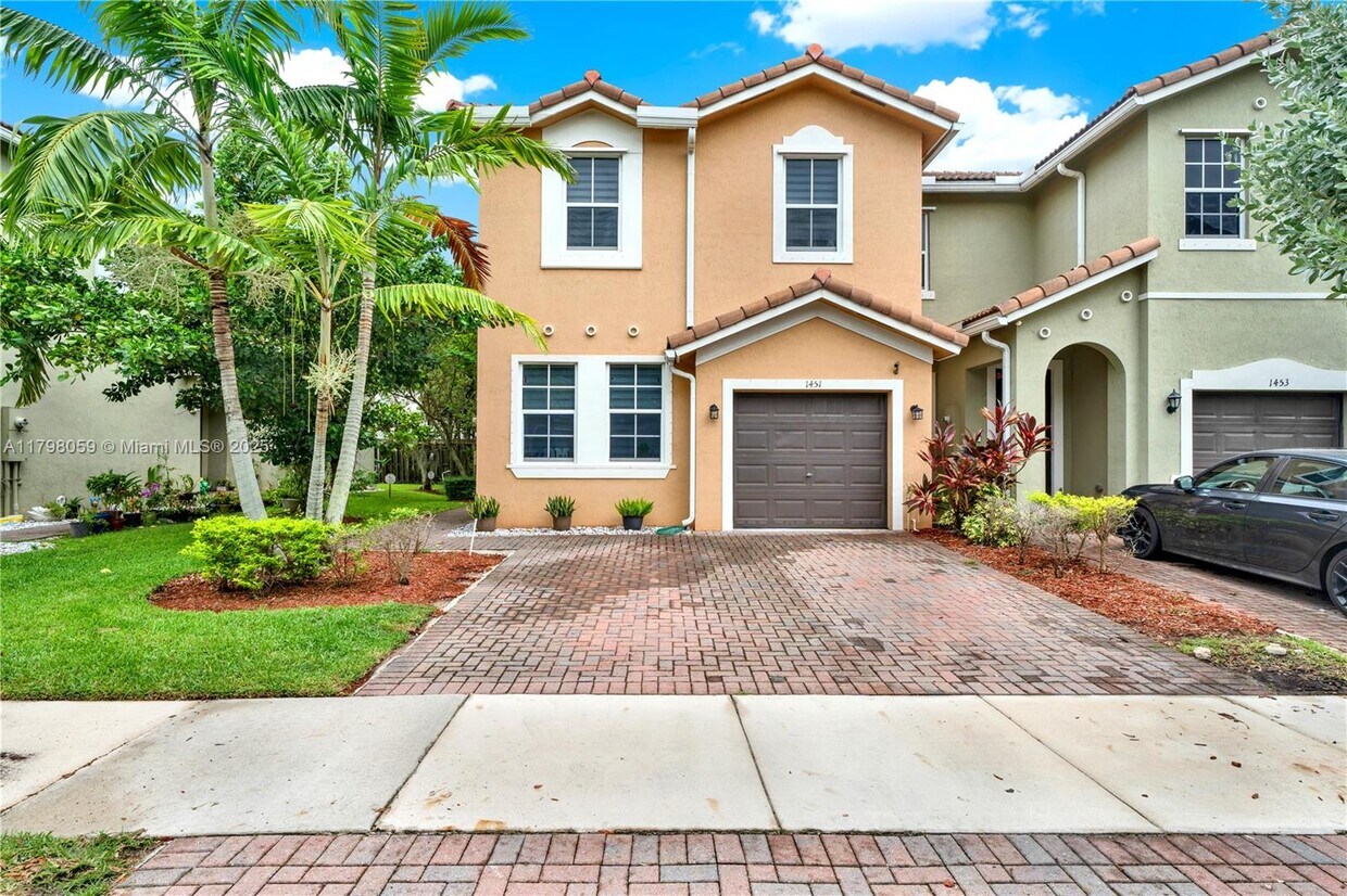 Foto principal - 1451 SE 26th Ave