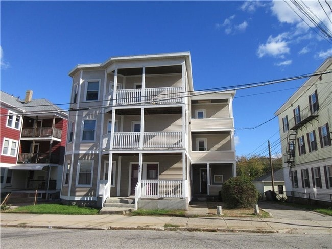 Building Photo - 465 Wood Ave