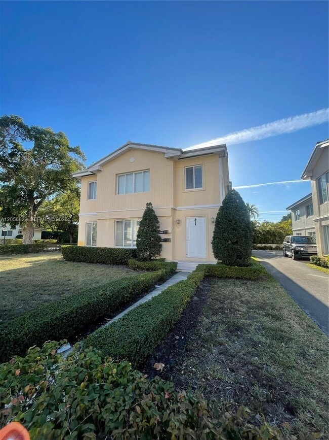 Building Photo - 2892 S Le Jeune Rd