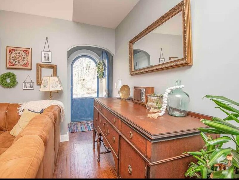 Foto principal - 3420 Garden Dr
