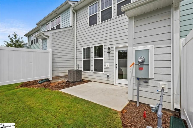 Foto del edificio - 208 Curhill Ln