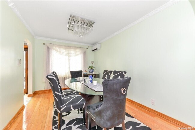 Foto del edificio - 164-10 Jewel Ave
