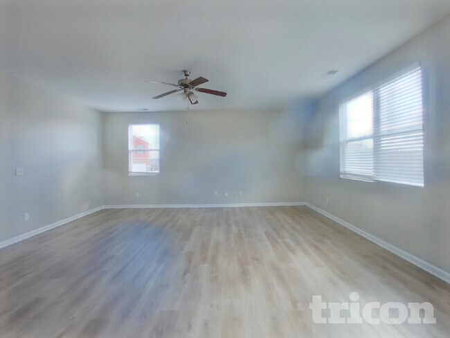 Foto del edificio - 753 Prominence Rd