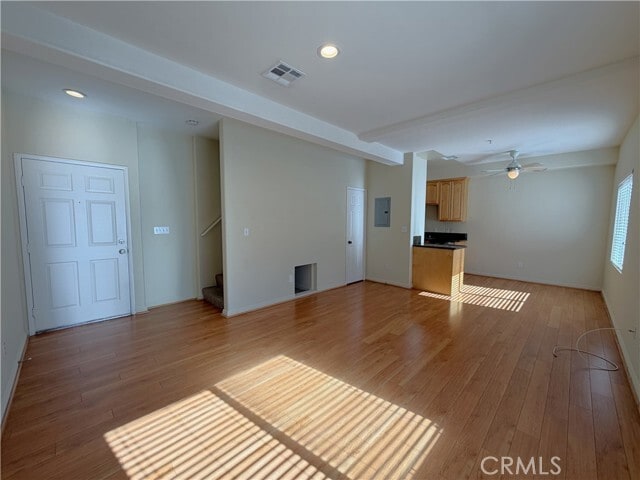 Foto del edificio - 2440 Purdue Ave