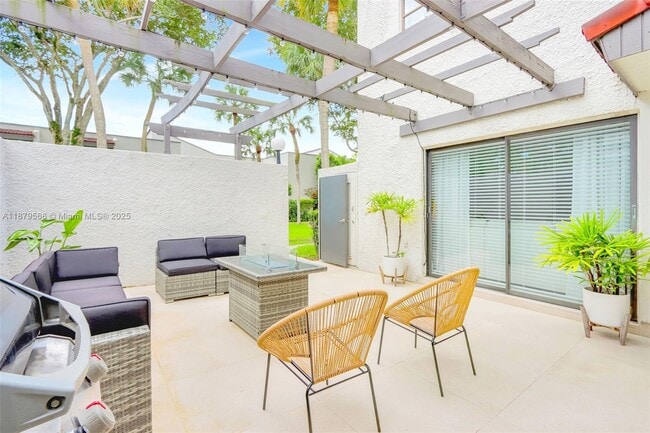 Foto del edificio - 4724 SW 67th Ave