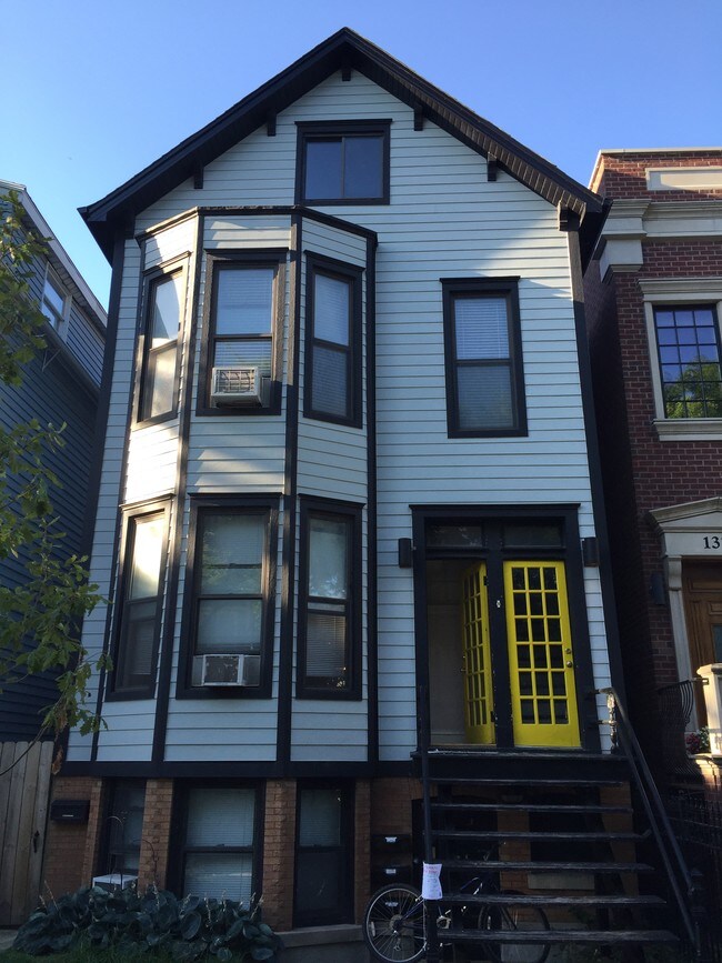 Building Photo - 1309 W Barry Ave