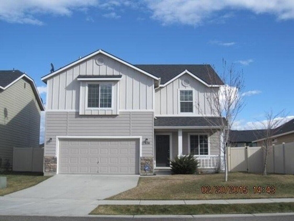 Primary Photo - Walking distance to Settlers Park