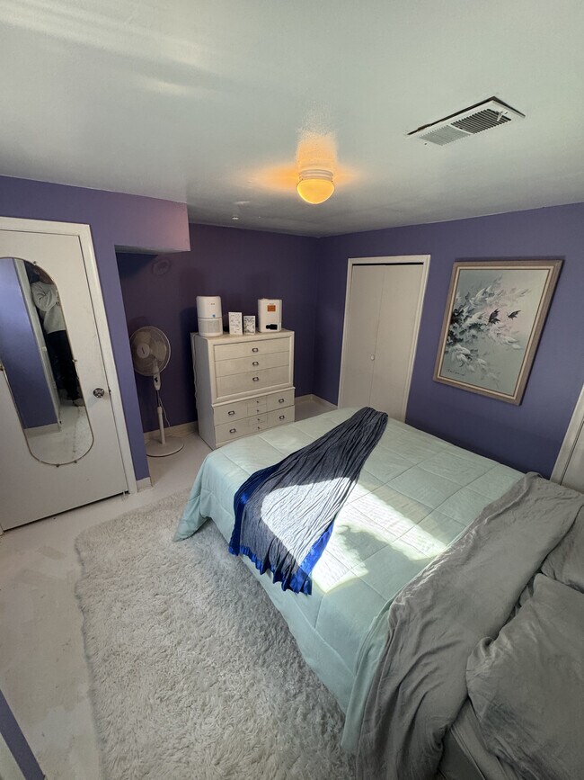 Building Photo - 17781 E 13 Mile Rd