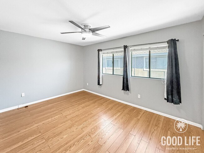 Foto del edificio - Charming 2BR / 1.5BA condo with 2-Car Garage in Imperial Beach