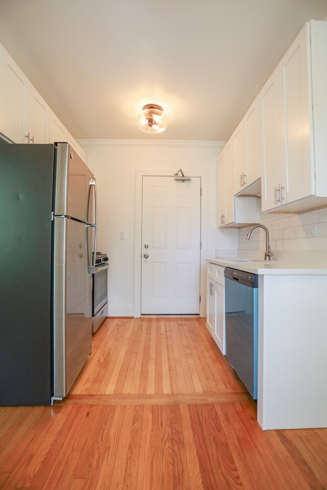 Foto del edificio - 4415 N Hamilton Ave