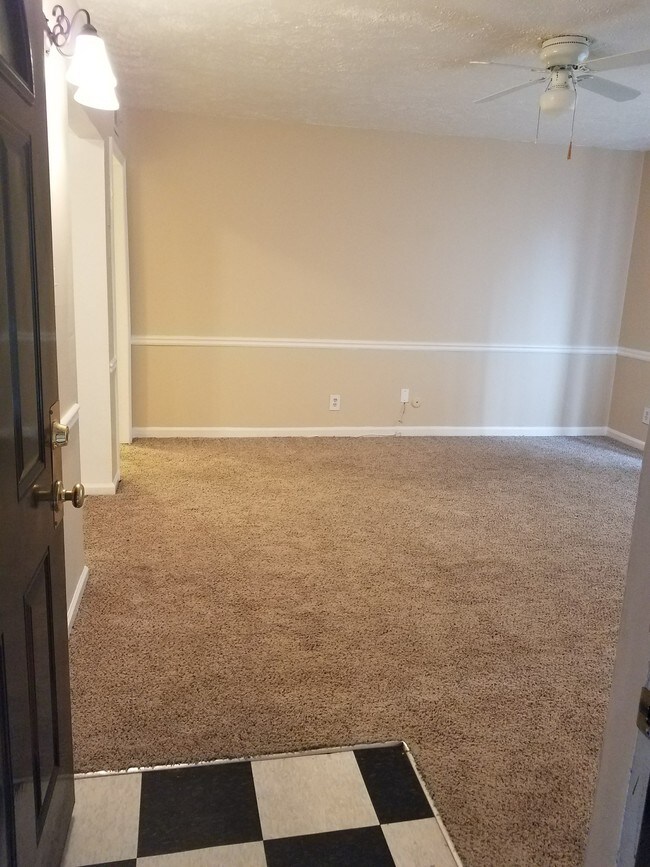 Foto del edificio - 1122 Crescent Ave NE