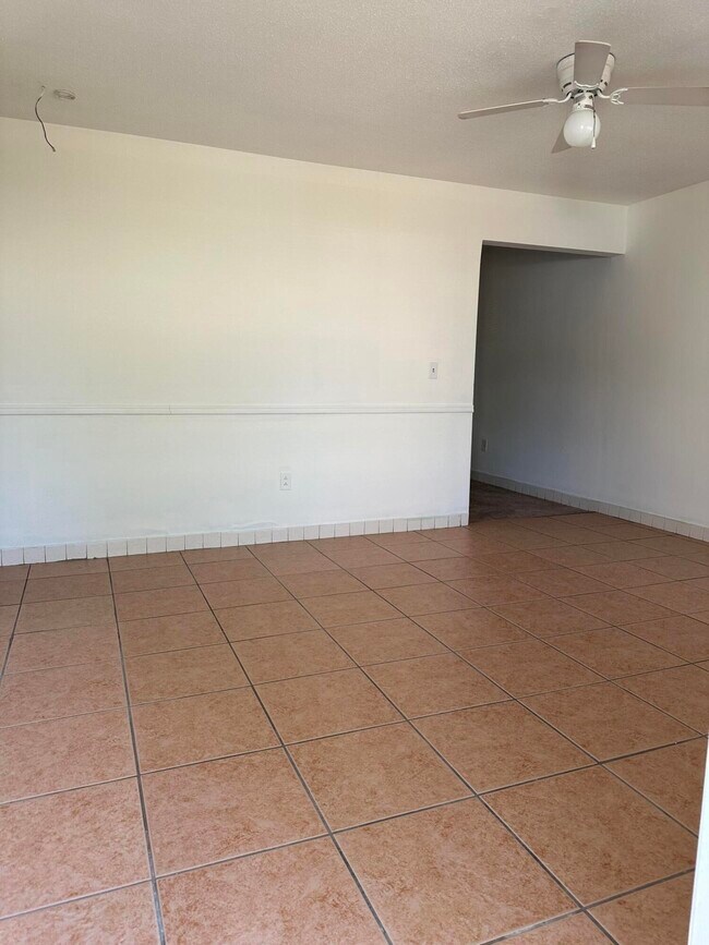 Foto del edificio - 411 SE 23rd Ave