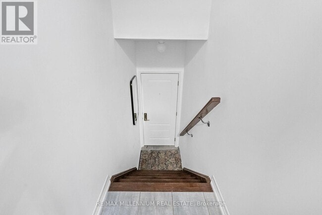 Building Photo - 62 Preston Meadow Ave