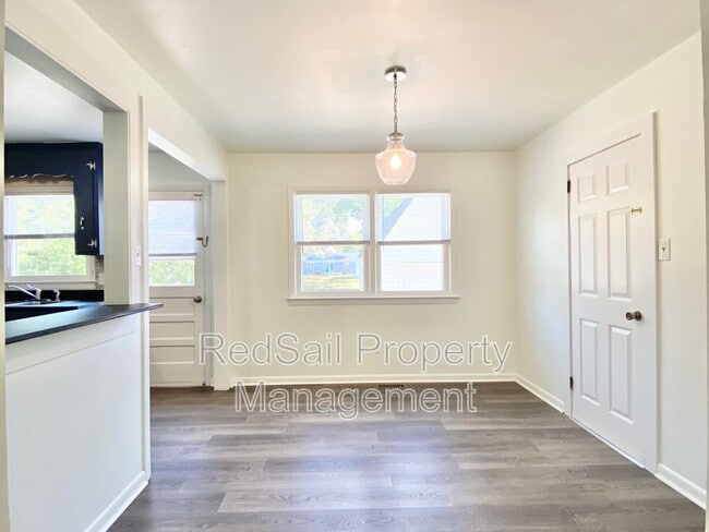 Building Photo - 1003 Faubus Dr