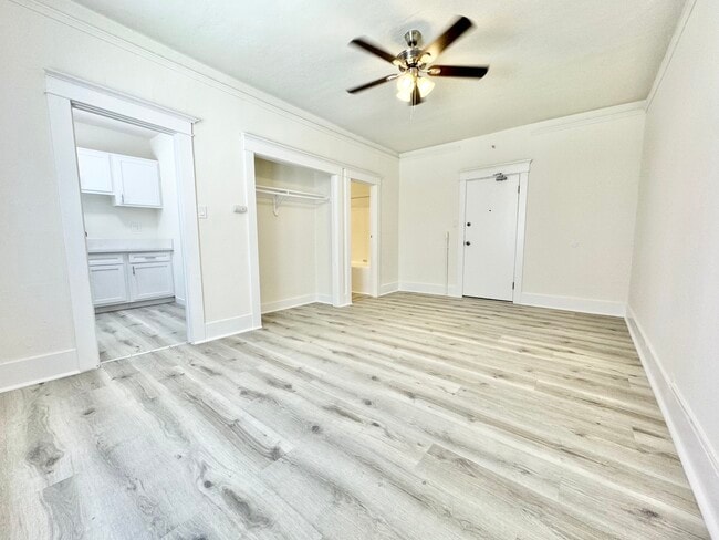 Building Photo - 341 S Alvarado St