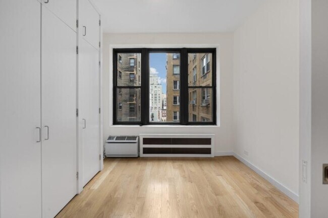 Building Photo - 1 bedroom in New York NY 10024