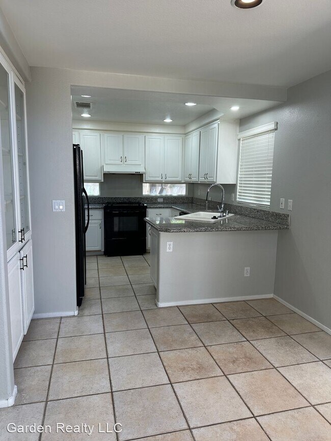 Foto del edificio - 3 br, 2.5 bath House - 10135 Flagstaff But...