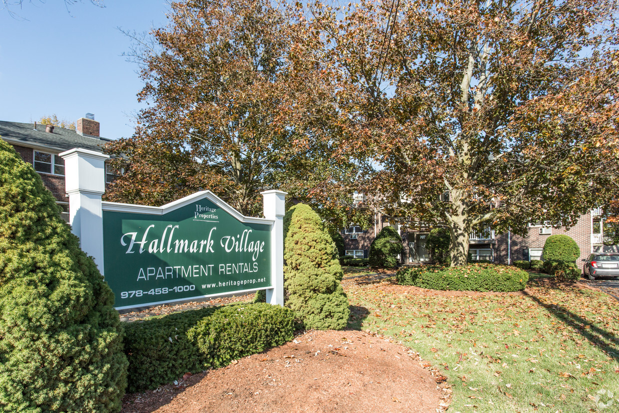 Foto principal - Hallmark Village and Northwood Common