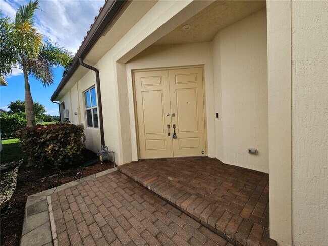 Building Photo - 4757 Saddle Ranch Rd